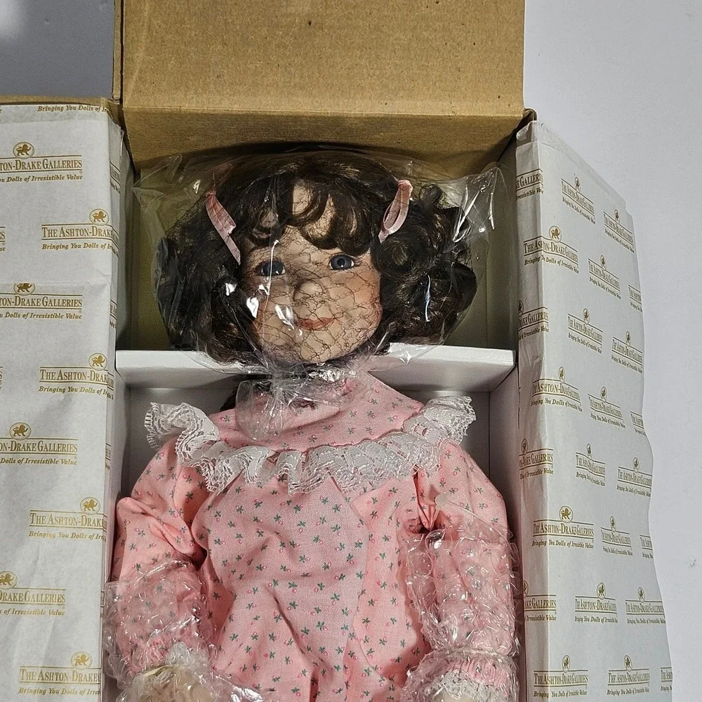 Ashton-Drake Galleries Sugar & Spice Porcelain Doll Pink Floral Dress NIB